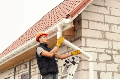 Pose et remplacement de gouttières à Corcondray